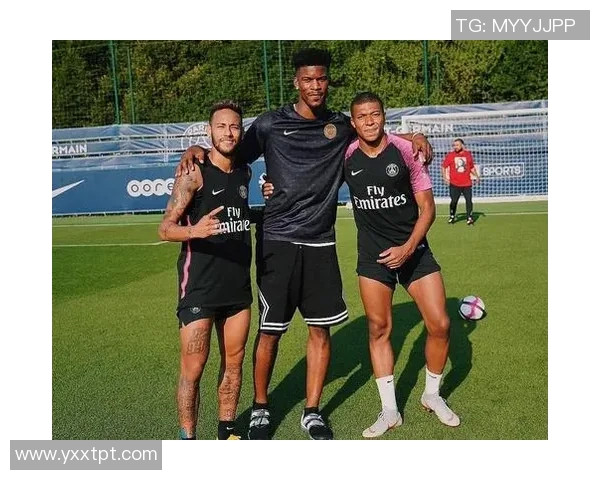 足球明星与NBA球星薪水对比分析 谁更具商业价值与市场号召力