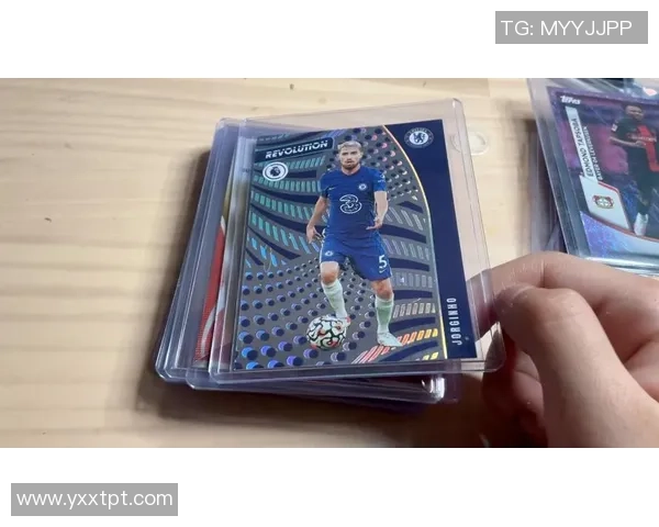 足球球星卡银卡与金卡的价值差异分析及收藏意义探讨