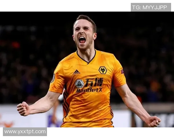 里昂足球新星崛起:年轻球员引领球队迈向辉煌新纪元 里昂足球新星崛起:年轻球员引领球队迈向辉煌新纪元